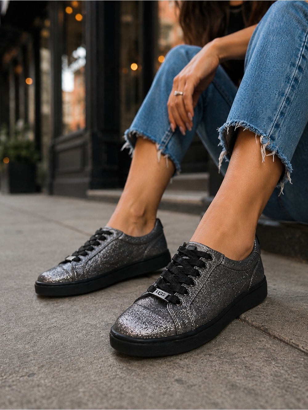 ✨ UGG Women’s Sparkly Silver Glitter Lace-Up Sneakers Shoes Size 6.5